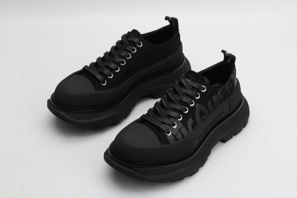 HOT SALE ALEXANDER MCQUEEN Tread Slick Lace Up