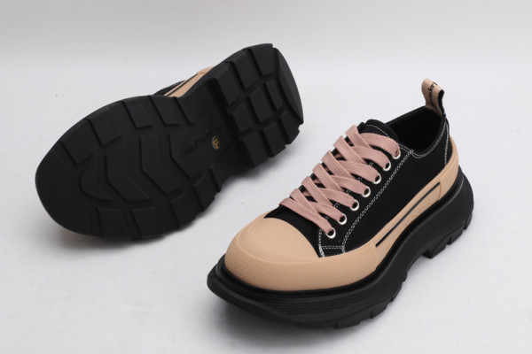 HOT SALE ALEXANDER MCQUEEN Tread Slick Lace Up