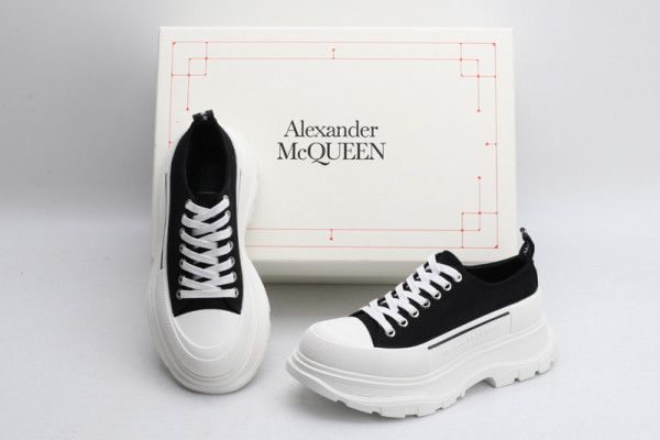 HOT SALE ALEXANDER MCQUEEN Tread Slick Lace Up