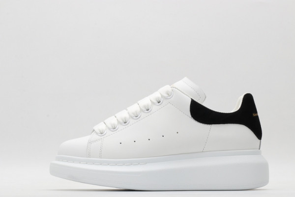 HOT SALE ALEXANDER MCQUEEN Oversized Sneaker