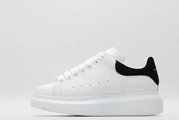 First bag ru ALEXANDER MCQUEEN Oversized Sneaker