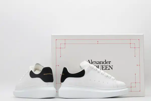 First bag ru ALEXANDER MCQUEEN Oversized Sneaker