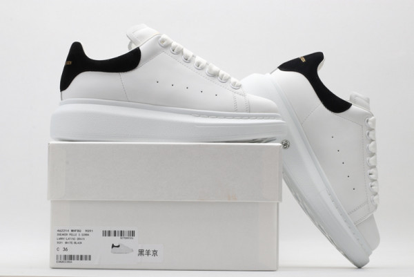 HOT SALE ALEXANDER MCQUEEN Oversized Sneaker