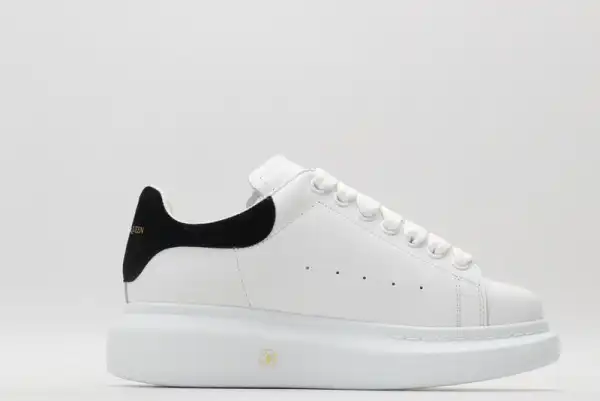 Yupoo bagsoffer ALEXANDER MCQUEEN Oversized Sneaker