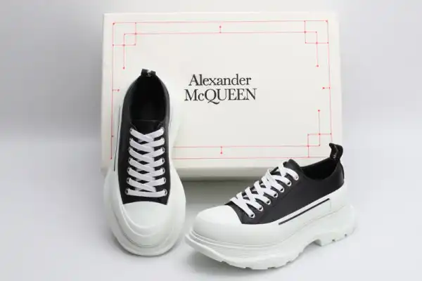 Frstbag ru ALEXANDER MCQUEEN Tread Slick Lace Up