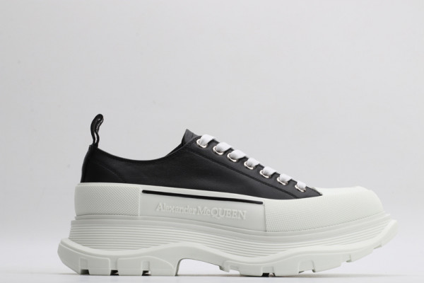 HOT SALE ALEXANDER MCQUEEN Tread Slick Lace Up