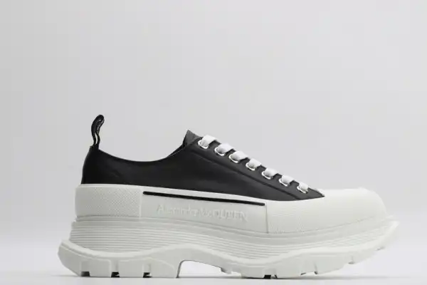 ALEXANDER MCQUEEN Tread Slick Lace Up