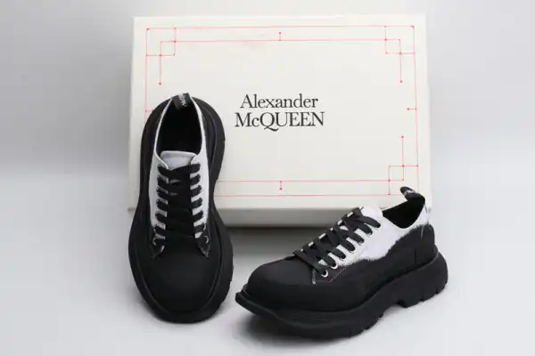 ALEXANDER MCQUEEN Tread Slick Lace Up