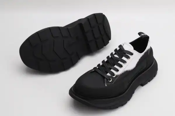 ALEXANDER MCQUEEN Tread Slick Lace Up