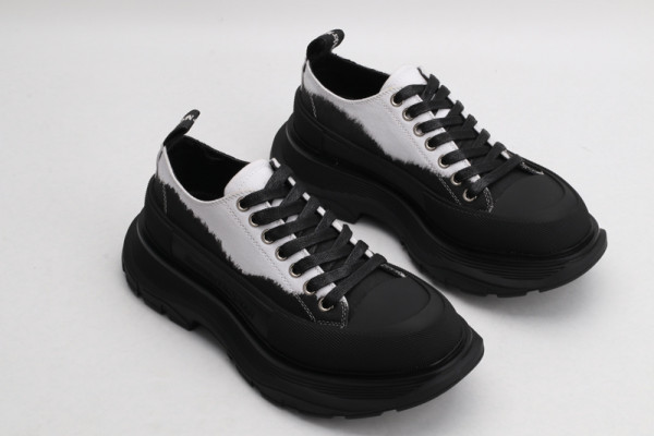 HOT SALE ALEXANDER MCQUEEN Tread Slick Lace Up