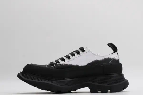 ALEXANDER MCQUEEN Tread Slick Lace Up