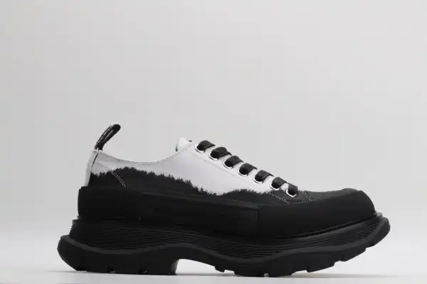 ALEXANDER MCQUEEN Tread Slick Lace Up