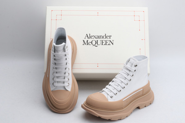 HOT SALE ALEXANDER MCQUEEN Tread Slick Boot