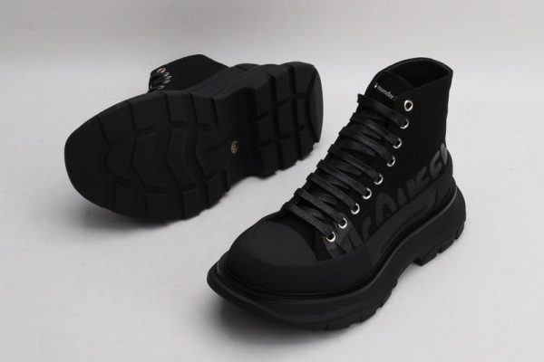 HOT SALE ALEXANDER MCQUEEN Tread Slick Boot