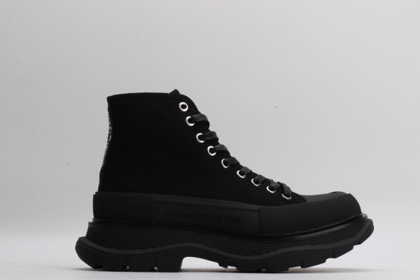 HOT SALE ALEXANDER MCQUEEN Tread Slick Boot