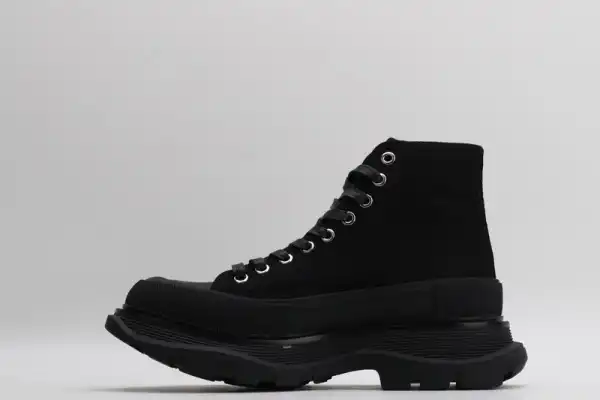 ALEXANDER MCQUEEN Tread Slick Boot