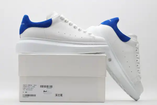 First bag ru ALEXANDER MCQUEEN Oversized Sneaker