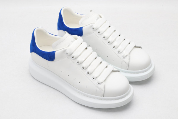 HOT SALE ALEXANDER MCQUEEN Oversized Sneaker