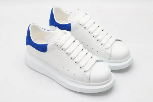 ALEXANDER MCQUEEN Oversized Sneaker