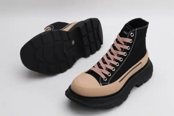 Yupoo bagsoffer ALEXANDER MCQUEEN Tread Slick Boot