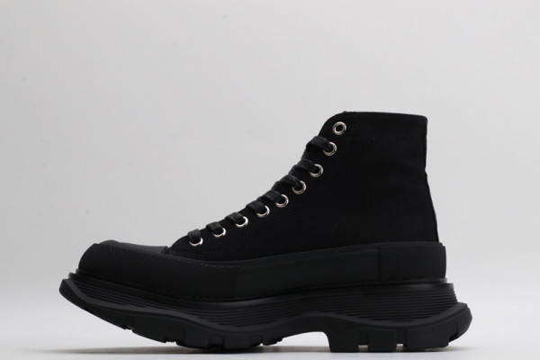 HOT SALE ALEXANDER MCQUEEN Tread Slick Boot