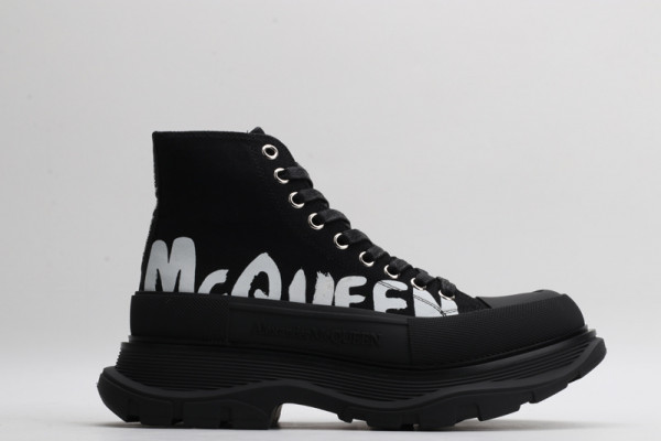 HOT SALE ALEXANDER MCQUEEN Tread Slick Boot