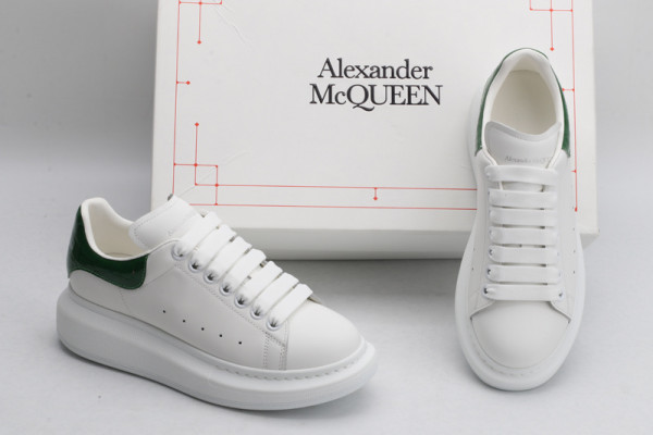 HOT SALE ALEXANDER MCQUEEN Oversized Sneaker