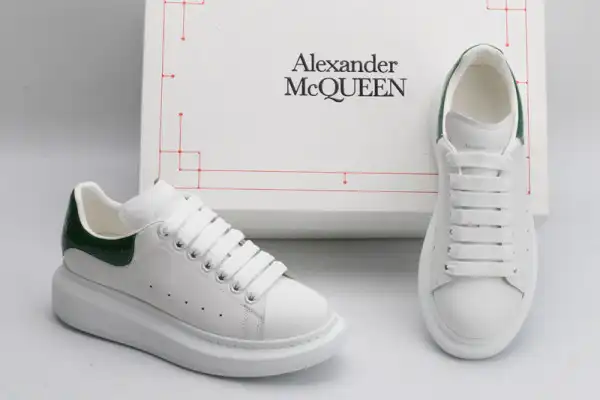 First Bag Ru ALEXANDER MCQUEEN Oversized Sneaker