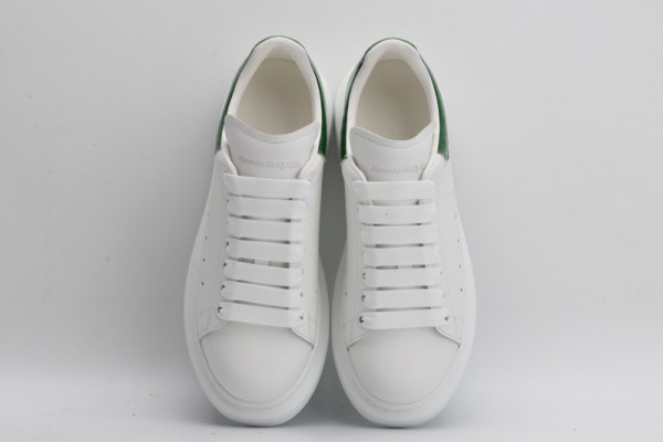 HOT SALE ALEXANDER MCQUEEN Oversized Sneaker