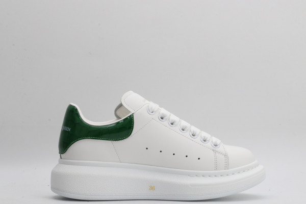 HOT SALE ALEXANDER MCQUEEN Oversized Sneaker