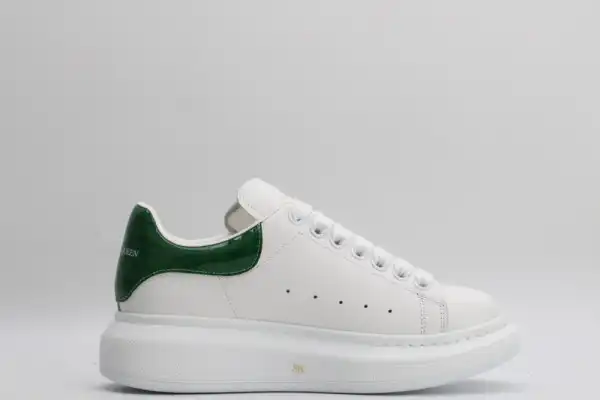 First Bag Ru ALEXANDER MCQUEEN Oversized Sneaker