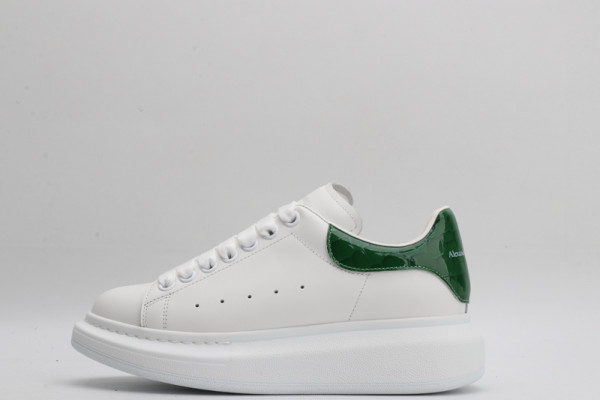 HOT SALE ALEXANDER MCQUEEN Oversized Sneaker