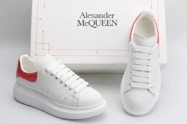 ALEXANDER MCQUEEN Oversized Sneaker