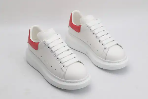 Bagsoffer ALEXANDER MCQUEEN Oversized Sneaker