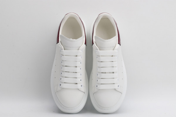 HOT SALE ALEXANDER MCQUEEN Oversized Sneaker