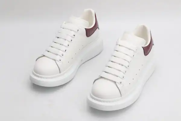 Yupoo bagsoffer ALEXANDER MCQUEEN Oversized Sneaker