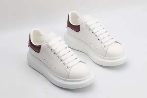 ALEXANDER MCQUEEN Oversized Sneaker