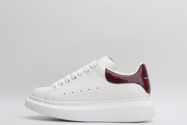 HOT SALE ALEXANDER MCQUEEN Oversized Sneaker