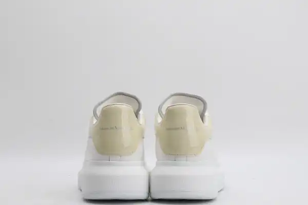 First Bag Ru ALEXANDER MCQUEEN Oversized Sneaker