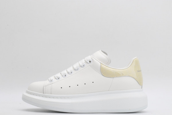 HOT SALE ALEXANDER MCQUEEN Oversized Sneaker