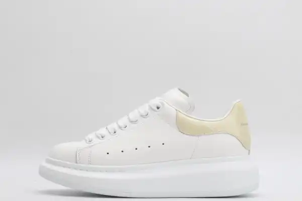 ALEXANDER MCQUEEN Oversized Sneaker