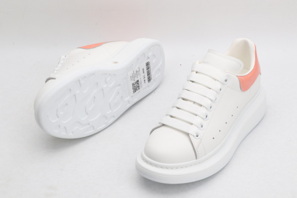 HOT SALE ALEXANDER MCQUEEN Oversized Sneaker