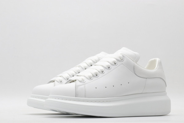 HOT SALE ALEXANDER MCQUEEN Oversized Sneaker