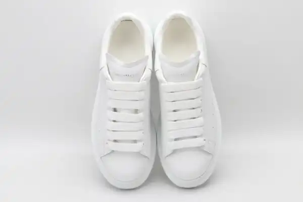 Yupoo bagsoffer ALEXANDER MCQUEEN Oversized Sneaker