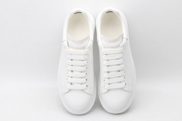 HOT SALE ALEXANDER MCQUEEN Oversized Sneaker