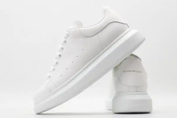 Yupoo bagsoffer ALEXANDER MCQUEEN Oversized Sneaker