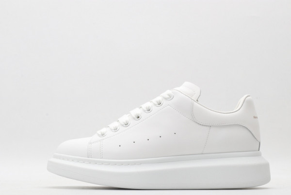 HOT SALE ALEXANDER MCQUEEN Oversized Sneaker