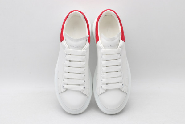 HOT SALE ALEXANDER MCQUEEN Oversized Sneaker