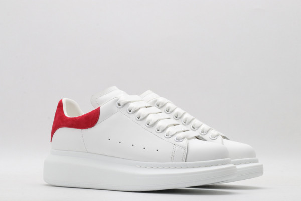 HOT SALE ALEXANDER MCQUEEN Oversized Sneaker