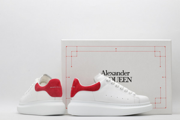 HOT SALE ALEXANDER MCQUEEN Oversized Sneaker